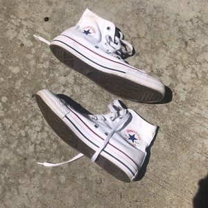 White converse sneakers 8.5